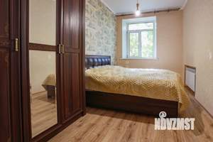 3-к квартира, вторичка, 63м2, 1/4 этаж
