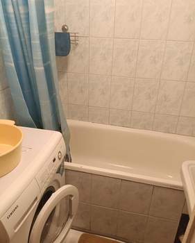 2-к квартира, вторичка, 45м2, 1/9 этаж