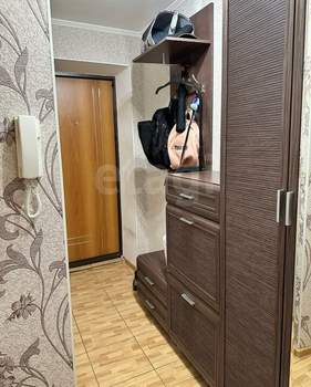 2-к квартира, вторичка, 49м2, 1/5 этаж