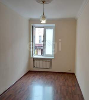4-к квартира, вторичка, 119м2, 2/5 этаж