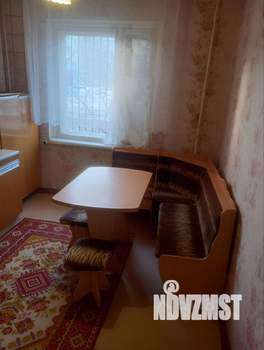 3-к квартира, вторичка, 58м2, 1/9 этаж