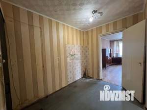 3-к квартира, вторичка, 50м2, 1/5 этаж