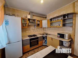 3-к квартира, вторичка, 65м2, 8/10 этаж