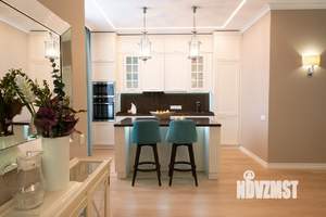 4-к квартира, вторичка, 131м2, 5/17 этаж