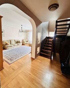 4-к квартира, вторичка, 158м2, 4/5 этаж