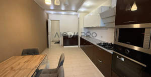 3-к квартира, вторичка, 83м2, 1/10 этаж