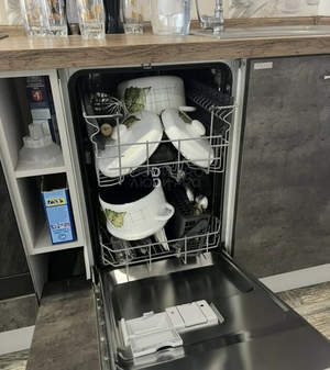 2-к квартира, вторичка, 52м2, 3/18 этаж