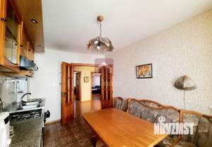 4-к квартира, вторичка, 82м2, 3/9 этаж