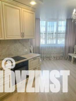 3-к квартира, вторичка, 70м2, 14/23 этаж
