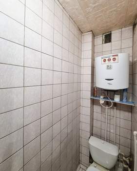 2-к квартира, вторичка, 57м2, 1/10 этаж