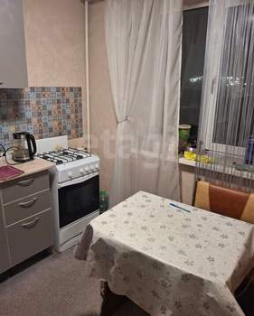 1-к квартира, вторичка, 42м2, 7/10 этаж