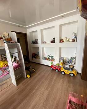 3-к квартира, вторичка, 55м2, 9/9 этаж