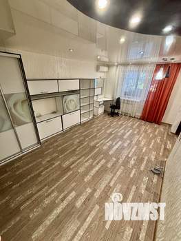 2-к квартира, вторичка, 54м2, 1/10 этаж