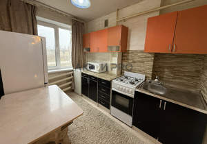 2-к квартира, вторичка, 44м2, 1/9 этаж