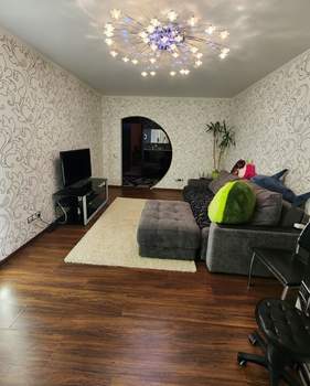 3-к квартира, вторичка, 79м2, 1/10 этаж