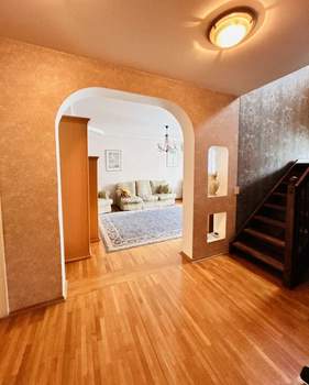 4-к квартира, вторичка, 158м2, 4/5 этаж