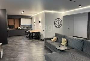 4-к квартира, вторичка, 185м2, 4/4 этаж