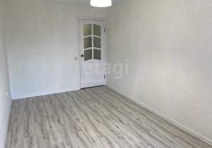 4-к квартира, вторичка, 76м2, 8/9 этаж