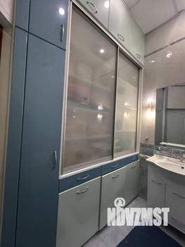 4-к квартира, вторичка, 103м2, 3/3 этаж