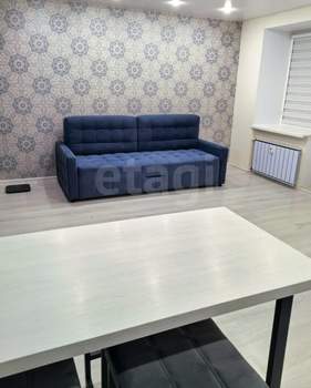 2-к квартира, вторичка, 50м2, 1/10 этаж