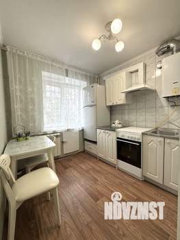 2-к квартира, вторичка, 42м2, 1/5 этаж