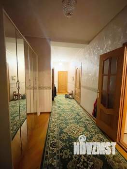 3-к квартира, вторичка, 110м2, 8/8 этаж