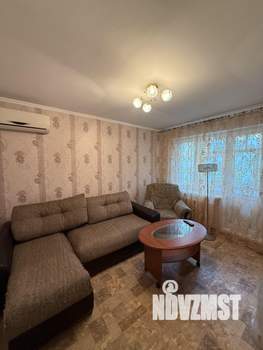 4-к квартира, вторичка, 63м2, 3/5 этаж