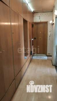 3-к квартира, вторичка, 64м2, 10/10 этаж