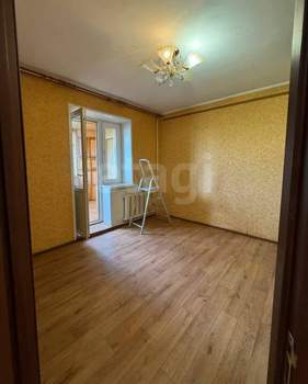 4-к квартира, вторичка, 73м2, 6/9 этаж
