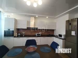 3-к квартира, вторичка, 103м2, 17/23 этаж