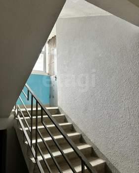 2-к квартира, вторичка, 59м2, 1/10 этаж