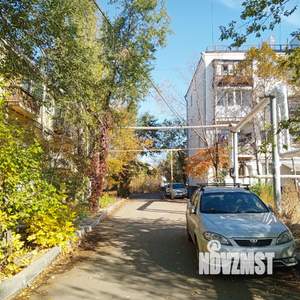 2-к квартира, вторичка, 42м2, 1/4 этаж