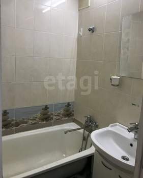 3-к квартира, вторичка, 65м2, 8/9 этаж