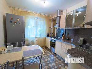 3-к квартира, вторичка, 58м2, 8/9 этаж