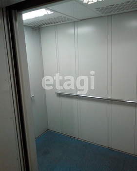 2-к квартира, вторичка, 50м2, 4/18 этаж