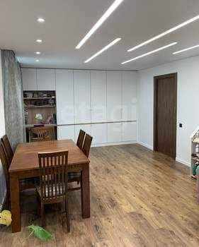 2-к квартира, вторичка, 61м2, 7/10 этаж