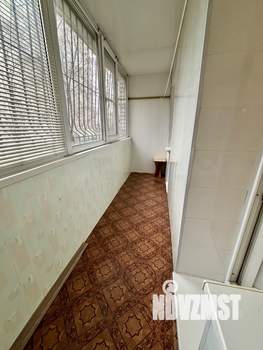 2-к квартира, вторичка, 52м2, 1/10 этаж