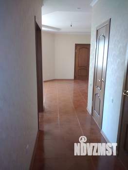 3-к квартира, вторичка, 220м2, 4/5 этаж