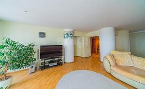 4-к квартира, вторичка, 156м2, 9/11 этаж