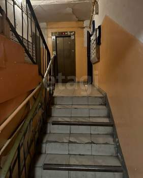 3-к квартира, вторичка, 60м2, 9/9 этаж