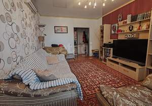 3-к квартира, вторичка, 65м2, 8/10 этаж