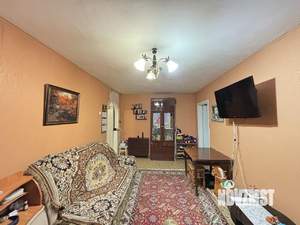3-к квартира, вторичка, 60м2, 9/9 этаж