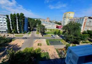 3-к квартира, вторичка, 58м2, 8/9 этаж