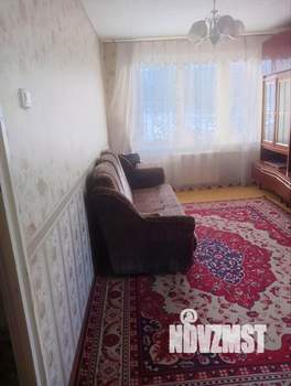 3-к квартира, вторичка, 58м2, 1/9 этаж