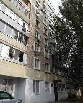 2-к квартира, вторичка, 52м2, 1/9 этаж