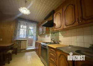 3-к квартира, вторичка, 63м2, 1/9 этаж