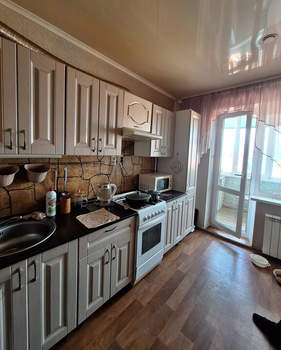 3-к квартира, вторичка, 74м2, 10/10 этаж
