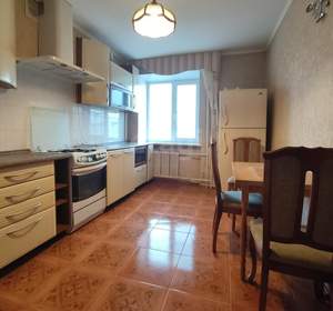 3-к квартира, вторичка, 80м2, 8/10 этаж