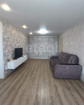 2-к квартира, вторичка, 44м2, 8/9 этаж