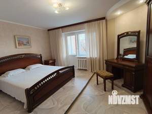 4-к квартира, вторичка, 130м2, 3/5 этаж